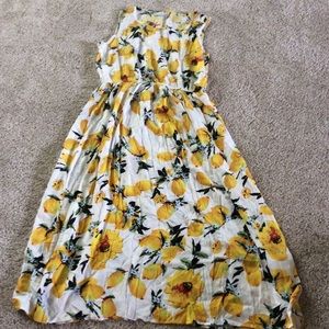 Lemon print dress, listed as 3x, more like 1x